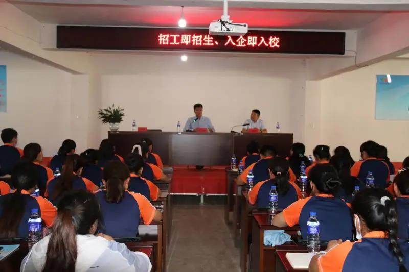 微信2.jpg